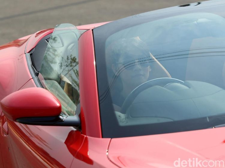 Menjajal Ferrari Portofino
