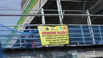 Melihat Proses Perbaikan JPO Tendean