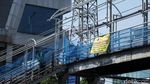 Melihat Proses Perbaikan JPO Tendean