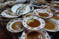 Ke Malaysia, Menlu Retno Masurdi Cicipi Nasi Kerabu Racikan Warung