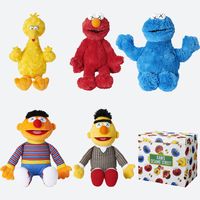 Banyak Jadi Incaran, Uniqlo Rilis Lagi Koleksi Kaws x Sesame Street Hari Ini