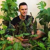 Foto bareng tanaman sekaligus ajang pamer mengoleksi tanaman. Karena ada sejumlah tanaman yang harganya tak murah.  Foto: Instagram