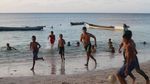 Foto: Main ke Pantai & Naik Gunung di Maluku