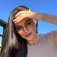 Pesona model asal Moldova ini juga tampil menghiasai beberapa sampul majalah mode. Xenia pernah jadi model majalah Elle, FMD Magazine, dan Sport Illustrated of South Africa Foto: Instagram @xeniadeli