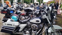 Jejeran moge anggota Harley Club Bandung yang akan melakukan perjalanan ke Pangandaran.