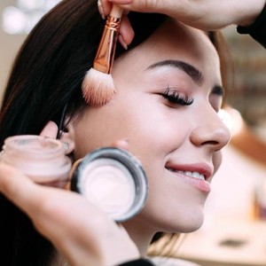 Daftar Gratis! Yuk Ikut Make Up Competition Wardah dan Make Over Daftar Gratis! Yuk Ikut Make Up Competition Wardah dan Make Over