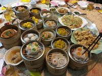 Ke Kuala Lumpur, Ini 8 Restoran Halal yang Punya Makanan Enak