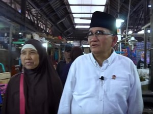 Ruhut ke Habiburokhman: Gue Temenin Belanja Bareng ke Pasar