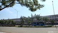Rencana pencabutan segel itu dikarenakan oleh Majelis hakim Pengadilan Tata Usaha Negara (PTUN) Jakarta memutuskan menolak gugatan pembatalan Hak Guna Bangunan (HGB) Pulau D reklamasi di teluk Jakarta.