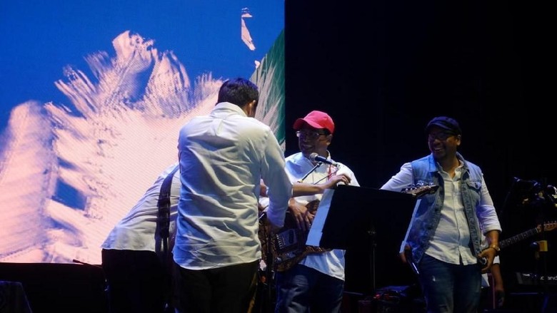 Bareng Abdee dan Sammy, Menhub Hibur Milenial di Musikologi 2018 Bareng Abdee dan Sammy, Menhub Hibur Milenial di Musikologi 2018