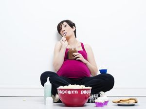 3 Alasan Ibu Hamil Mengidam Makanan Tertentu