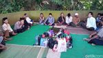 Kehangatan Tradisi Ngaruwat Lembur di Ciamis dalam Foto