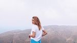 Foto: Liburan Aktris Kocak Tapi Cantik, Arielle Vandenberg