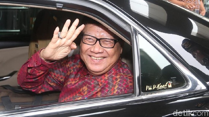 Tjahjo Kumolo Tjahjo Kumolo