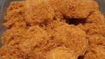 Aduh Nikmatnya! Sarapan Ketan Bumbu Plus Kopi Hangat