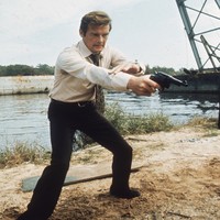 Urutan ketiga ditempati Roger Moore dengan 65 persen orang menyukainya. Aktor 89 tahun ini membintangi tujuh judul film Bond. Salah satunya yang paling populer adalah The Spy Who Loved Me. Foto: Getty Images