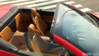 Hard top Portofino telah didesain ulang sehingga membuat bobotnya lebih ringan dari California T. Hard top juga bisa dibuka sembari mobil berjalan dengan batas kecepatan 30 km/jam. Hal ini tentu berbeda dengan California T dimana hard top bisa dibuka saat mobil dalam kondisi diam.