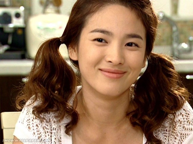 Di 2004, nama Hye Kyo semakin bersinar saat membintangi drama Full House.  Foto: istimewa