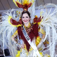 Puteri Indonesia 2018 Sonia Fergina Citra jadi wakil yang akan membawa nama Indonesia di ajang kontes kecantikan dunia Miss Universe 2018 di Bangkok, Thailand, pada Desember mendatang. Sonia akan membawakan kostum nasional bertema ‘Bird of Paradise’ untuk dijagokan di Miss Universe 2018. Foto: Muhammad Abduh/Wolipop