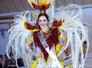 Cantiknya Sonia, Puteri Indonesia di Miss Universe Pakai Kostum Cendrawasih