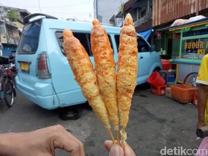 Kalori Telur Gulung, Jajanan SD yang Enak Dimakan dengan Saus Sambal