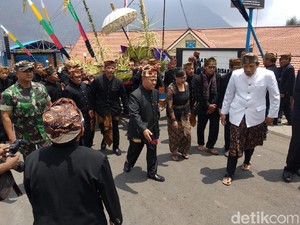 Begini Sakralnya Tradisi Unan-unan yang Digelar Warga Suku Tengger