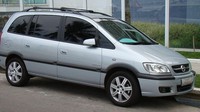 MPV merek Amerika Chevrolet Zafira juga tak bisa bertahan lama di Indonesia. Foto: Wikimedia