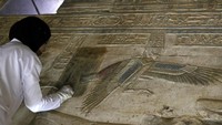 Sejumlah arkeolog dari berbagai negara pun menunjukkan minatnya untuk meneliti Kuil Karnak di Luxor, Mesir. Mohamed Abd El Ghany/Reuters.