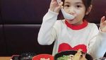 Ini Dia Artis Cilik Korea, OckyYerin Saat Menikmati Es Krim Hingga Udon