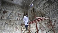 Penelitian yang dilakukan para arkeolog itu pun tak hanya untuk mengungkap kemajuan ilmu dan teknologi orang-orang Mesir Kuno, tetapi juga untuk memelihara dan merawat Kuil Karnak agar tak rusak dimakan waktu. Mohamed Abd El Ghany/Reuters.