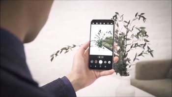 Kamera ponsel ini dibekali teknologi kecerdasan buatan atau AI. Foto: Youtube/Gadget Arena