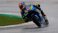 Rider Suzuki, Alex Rins menempati urutan ketujuh dengan total jatuh di lintasan sebanyak 12 kali. Heino Kalis/Reuters.