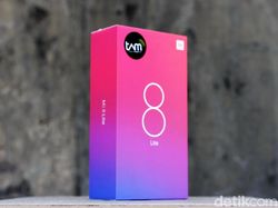Unboxing Mi 8 Lite Aurora Blue yang Menawan