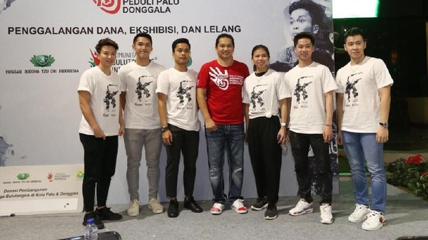 Jonatan, Kevin dkk Lelang Jersey-Raket untuk Korban Gempa Palu & Donggala
