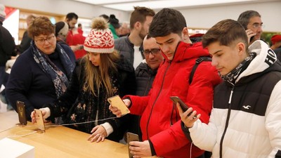Pemandangan Black Friday di Apple Store New York