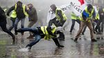 Potret Mencekam Kericuhan Demo Kenaikan BBM di Paris