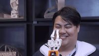 Canggih! Tangan Robot Ini Bisa Suapi Makanan Secara Otomatis