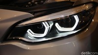Lampu depan BMW M2 Competition. Foto: Agung Pambudhy