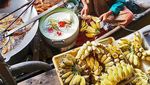 Serunya Makan Sambil Belanja di Dannoen Saduak Floating Market