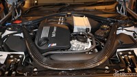 Mobil ini menggendong mesin bi-turbo enam silinder in-line dengan teknologi BMW M TwinPower Turbo. Di atas kertas mesin mampu hasilkan tenaga 410 HP di antara 5.250 dan 7.000 rpm. Torsi puncak yang mampu dihasilkan adalah 550 Nm di antara 2.350 dan 5.200 rpm.  Foto: Agung Pambudhy