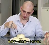Iklan Dolce & Gabbana Dianggap Rasis, Pria Ini Buat Video Parodinya