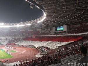 Tak Hanya Dukung Timnas, Puluhan Ribu Suporter Juga Minta Edy Out