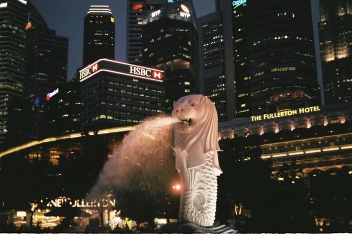 Patung merlion singapura