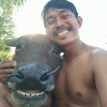 Paewkate dan Thong Kam / 