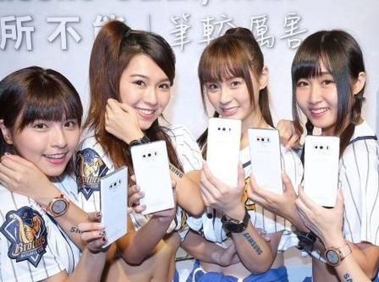 Lebih Dekat dengan Galaxy Note 9 Berkelir Putih