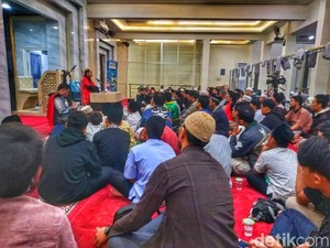 Ngaji Lagi Bareng Ustaz Naruto di Surabaya, Begini Keseruannya