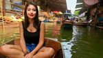 Serunya Makan Sambil Belanja di Dannoen Saduak Floating Market