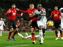 MU mesti rela berbagi angka usai bermain imbang 0-0 dengan Palace. REUTERS/Andrew Yates.