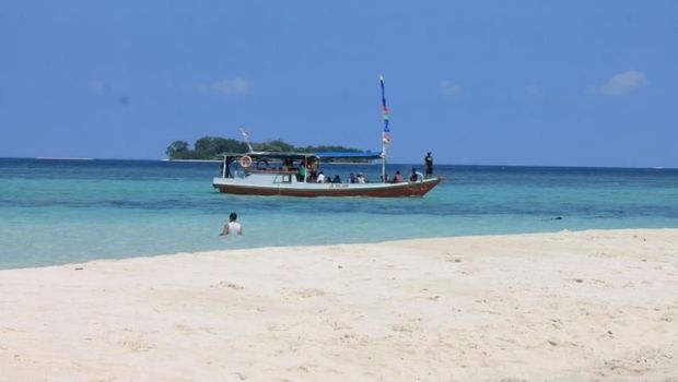Ayo Liburan! Gubernur Ganjar Promosikan Karimunjawa