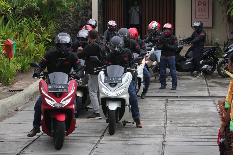 Skutik bongsor Honda PCX. Foto: Dok. AHM Skutik bongsor Honda PCX. Foto: Dok. AHM